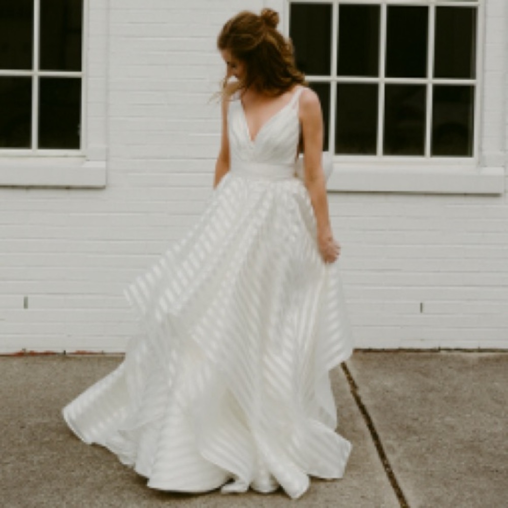 Hayley Paige Decklyn Wedding Gown